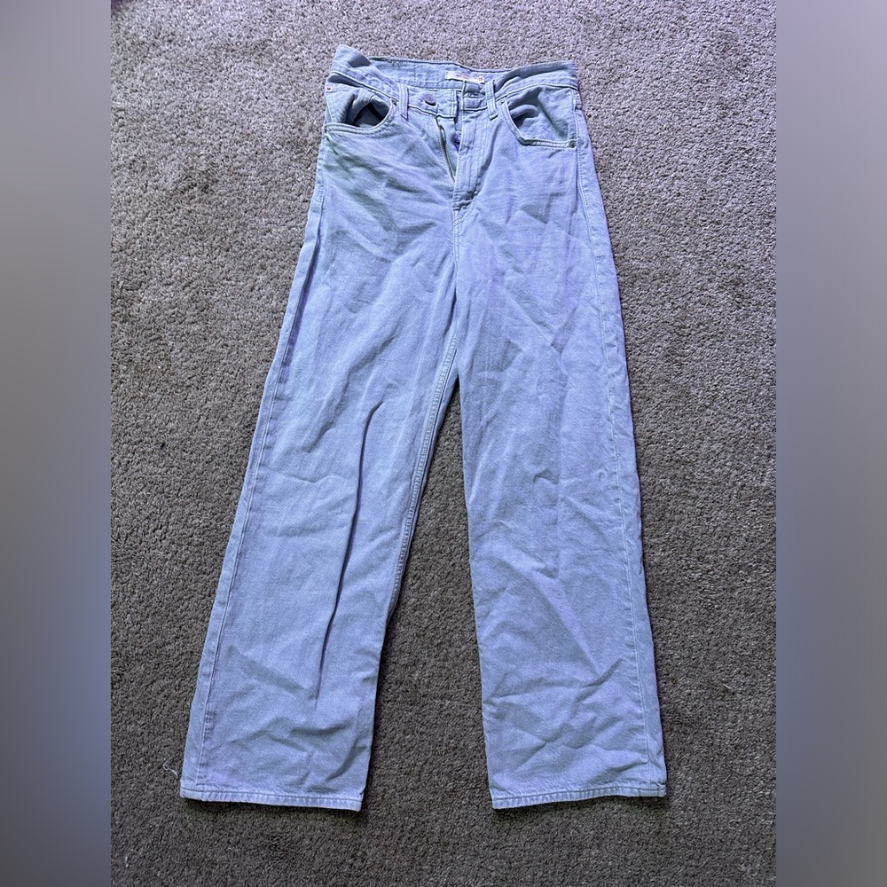 High waisted Blue Levi Jeans